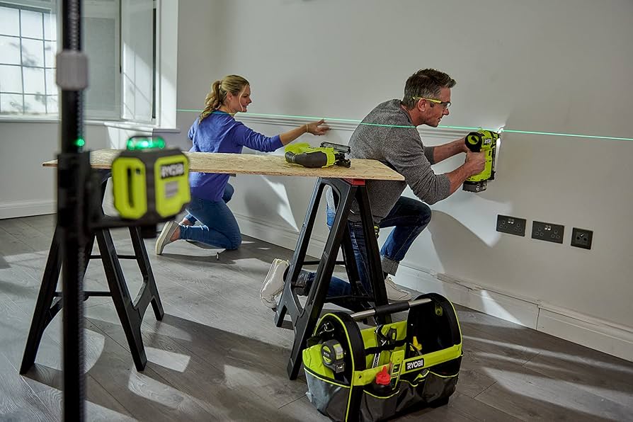 RYOBI グリーンレーザー（は） RYOBI RB360GLL 360˚ Green Line Laser - Amazon.com